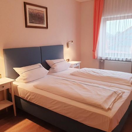 Hotel Gasthof Zum Schwan Steinsfeld Luaran gambar
