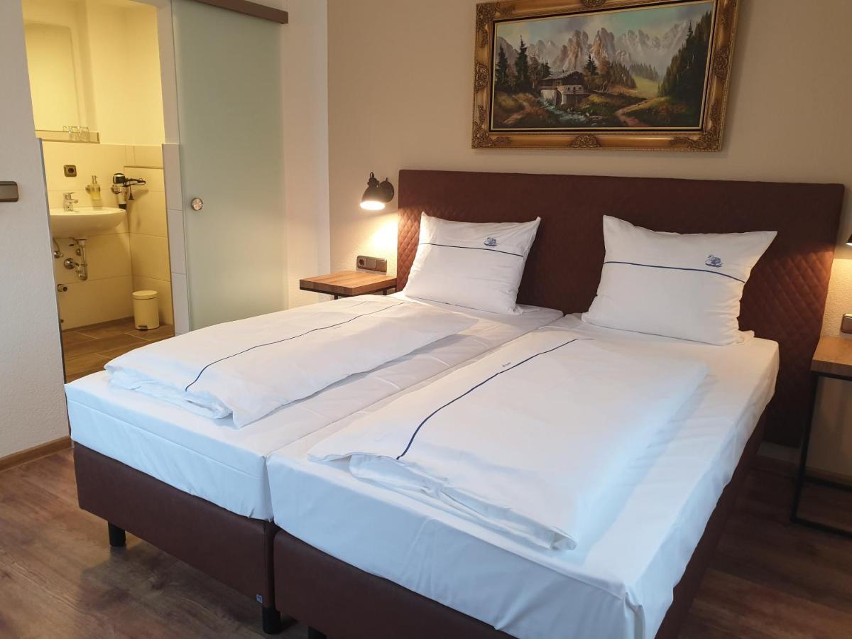 Hotel Gasthof Zum Schwan Steinsfeld Luaran gambar