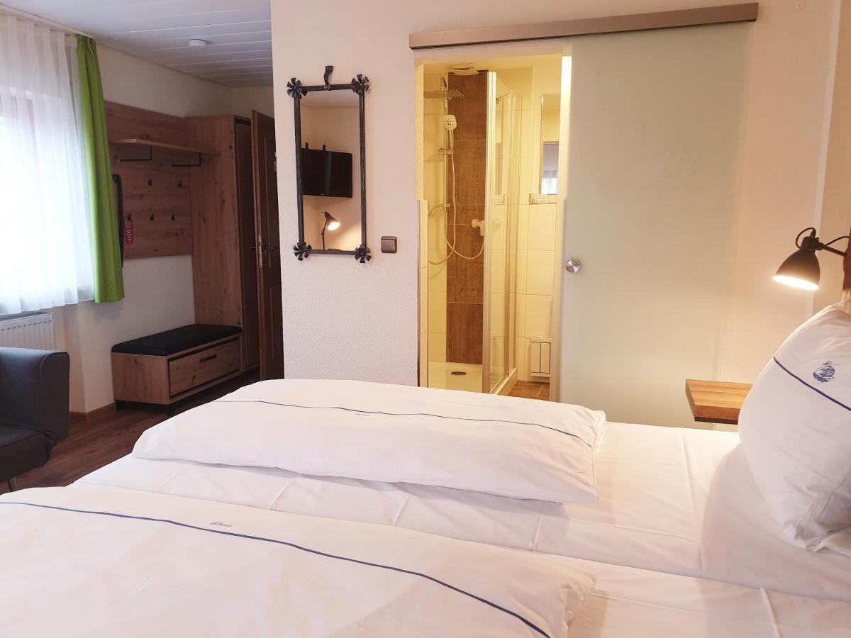 Hotel Gasthof Zum Schwan Steinsfeld Luaran gambar