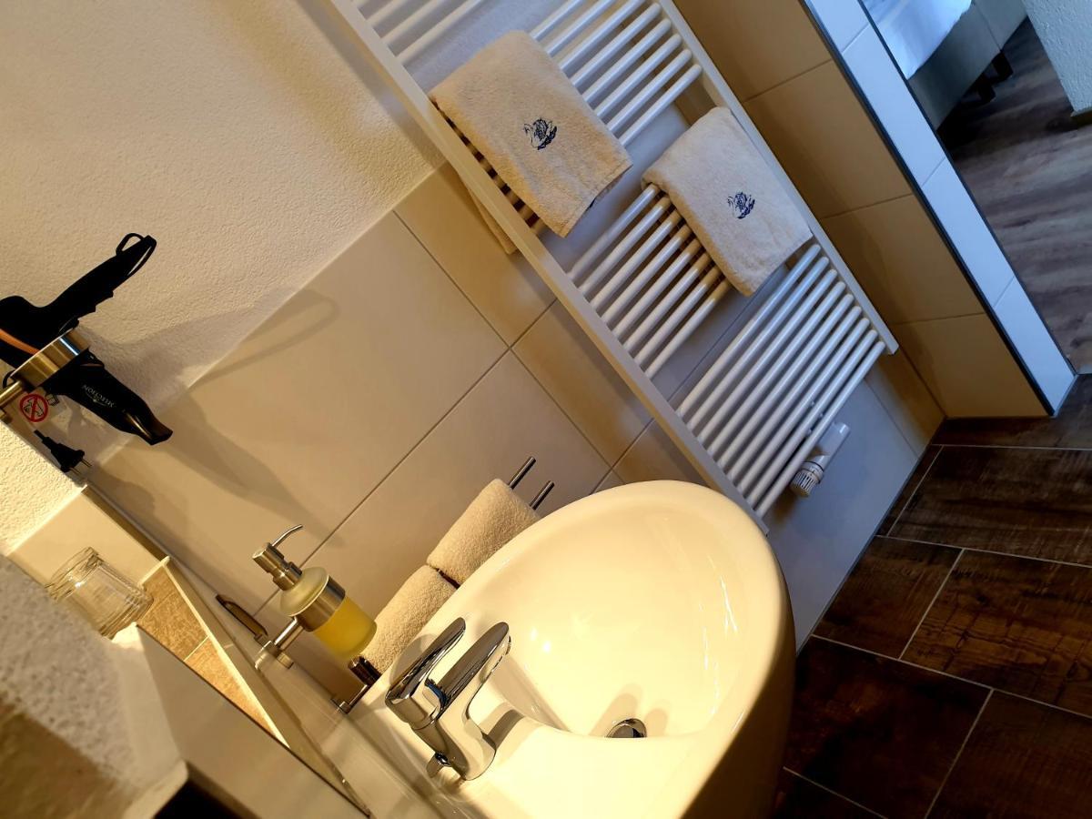 Hotel Gasthof Zum Schwan Steinsfeld Luaran gambar